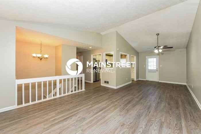 1235 Julie Ct - Photo 2 of 16