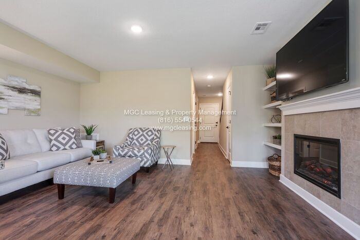 110 Ne 93rd St - Photo 2 of 19