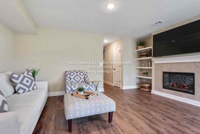110 Ne 93rd St - Photo 3 of 19