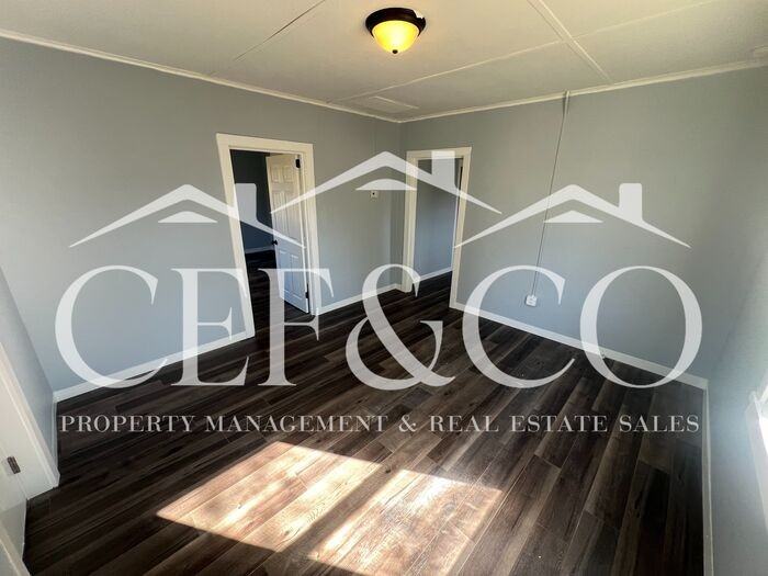 845 E Main St - Photo 2 of 9