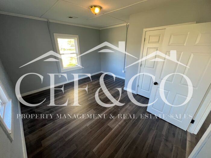 845 E Main St - Photo 3 of 9