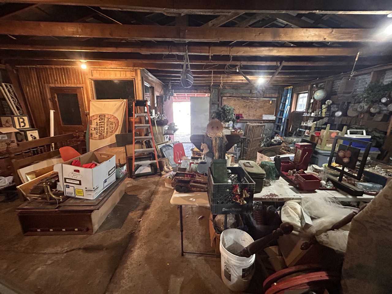 122 3rd St - Photo 3 of 7