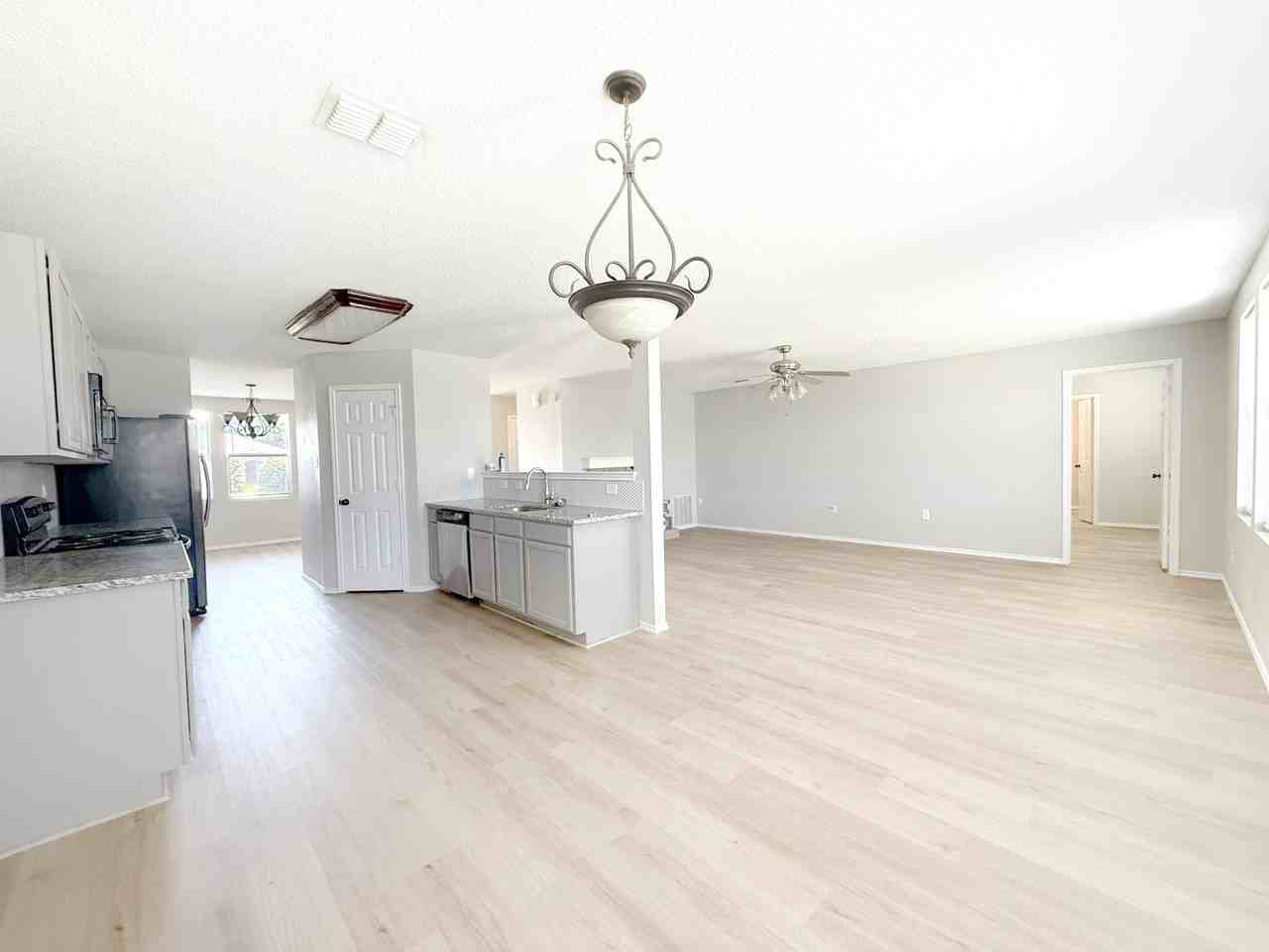 1419 Windy Meadows Dr #NA - Photo 4 of 22
