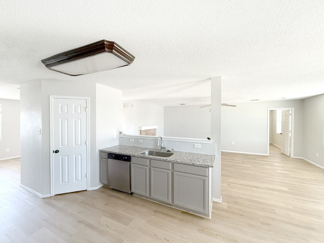 1419 Windy Meadows Dr #NA - Photo 5 of 22