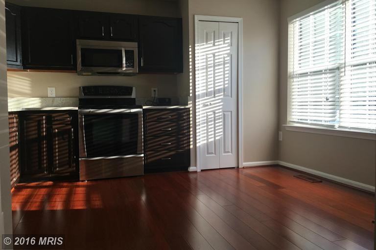 610 Waters Cove Ct - Photo 2 of 30