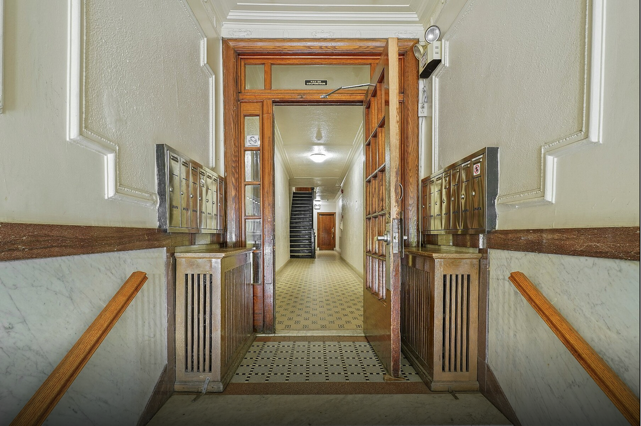 2715 Boulevard Édouard-Montpetit - Photo 6 of 9