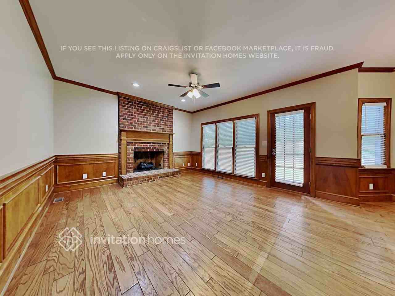 1002 Briarcliff Rd - Photo 4 of 22