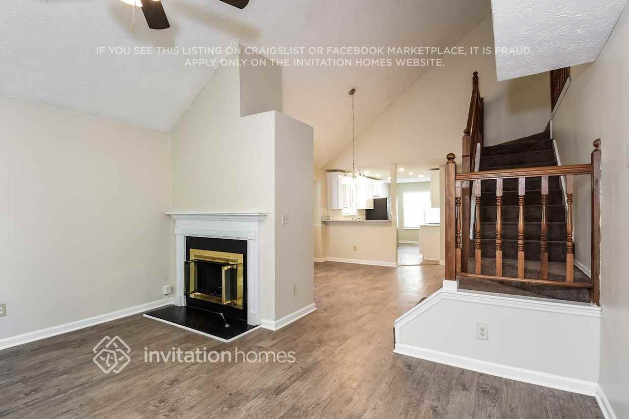 1675 Watercrest Cir - Photo 6 of 18