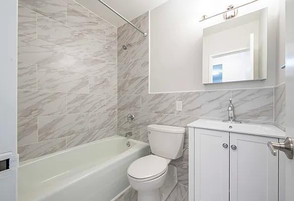 E 90th St #9G - Photo 6 of 9