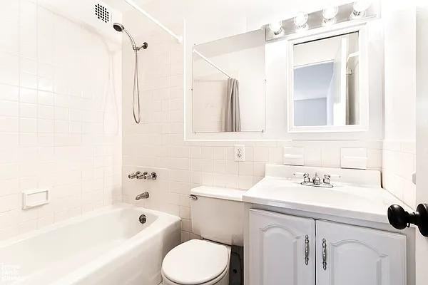 E 90th St #10F - Photo 6 of 13