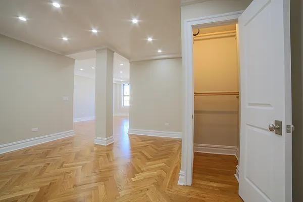 W 90th St #14B - Photo 3 of 20