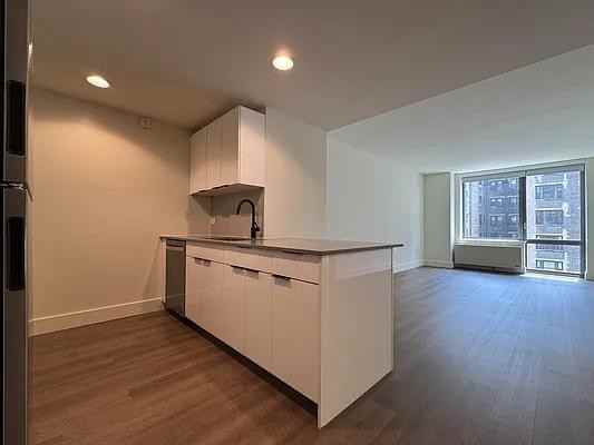 Morningside Dr #810 - Photo 2 of 18