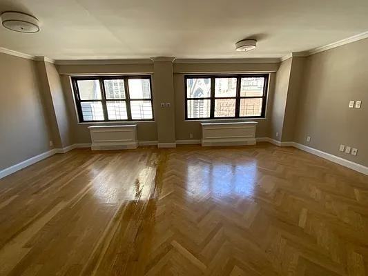 E 88th St #10EF - Photo 4 of 12