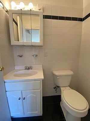 E 88th St #9B - Photo 5 of 20