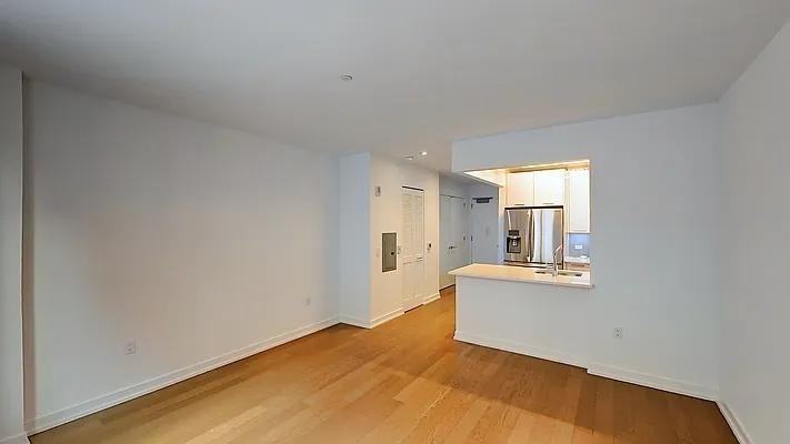 W 77th St #14C - Photo 3 of 20