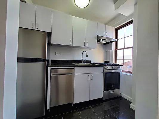 Cranberry St #5L - Photo 4 of 13