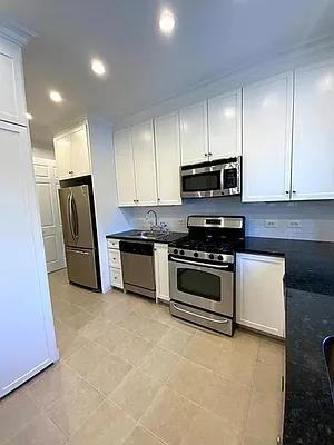 Central Park W #8W - Photo 4 of 20