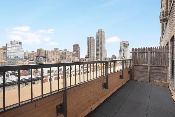 W 72nd St #2006 - Photo 6 of 13