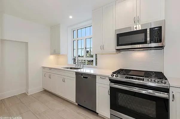 Central Park W #3B - Photo 2 of 5