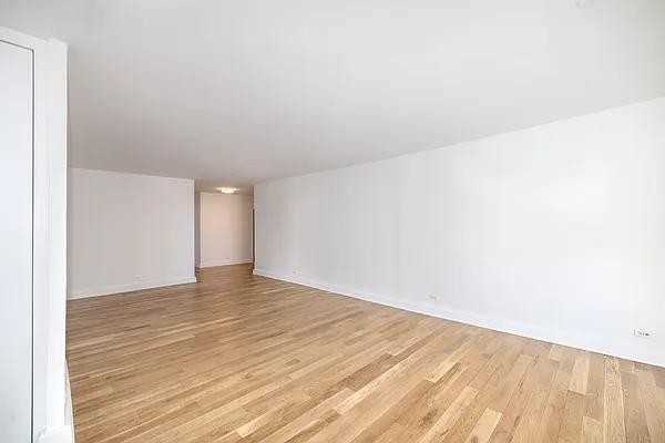 W End Ave #1506 - Photo 4 of 16