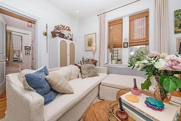 W 85th St #6-14 - Photo 5 of 20