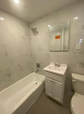 E 75th St #1C - Photo 3 of 20