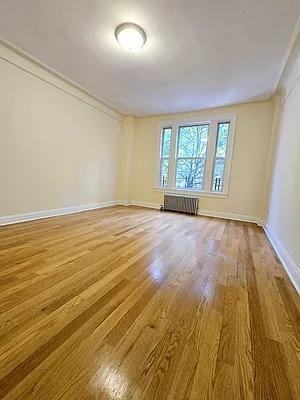 W 87th St #41 - Photo 3 of 20