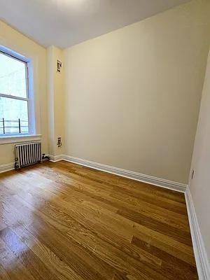 W 87th St #41 - Photo 4 of 20