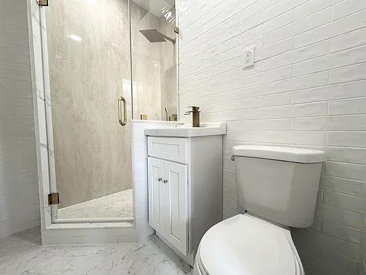 W 103rd St #22 - Photo 7 of 15