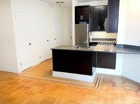 Riverside Dr #9F - Photo 3 of 20