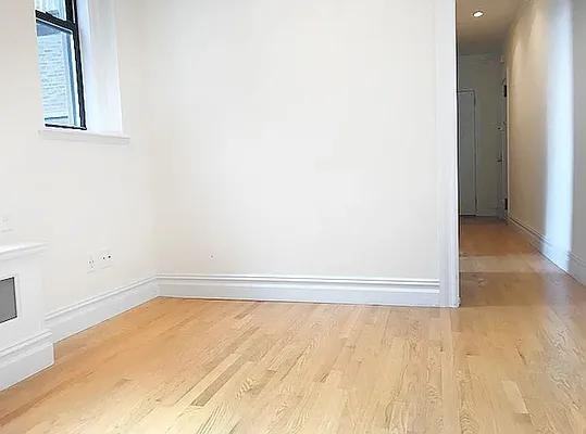 Riverside Dr #9F - Photo 7 of 20