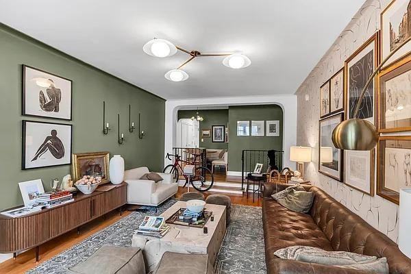 W 65th St #3E - Photo 5 of 20