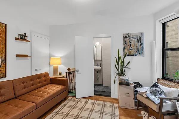 W 65th St #3E - Photo 6 of 20