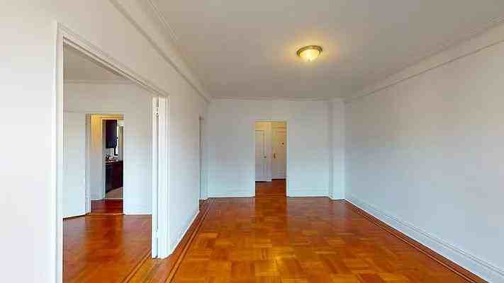 W 83rd St #02B - Photo 2 of 20