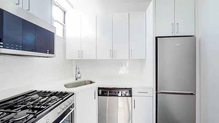 W 86th St #8D - Photo 5 of 20