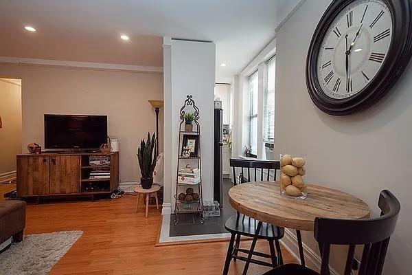 W 88th St #15F - Photo 2 of 20