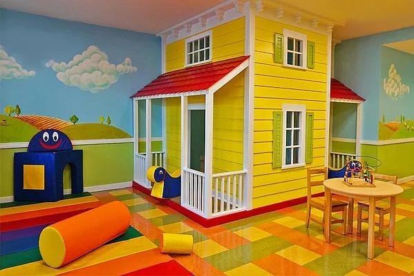 E 77th St #2321 - Photo 4 of 10