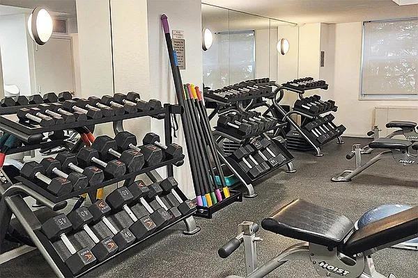 E 77th St #2321 - Photo 5 of 10