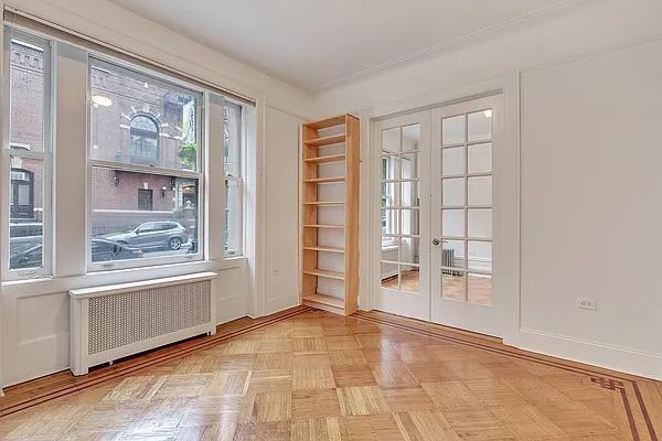 Montague St #1A - Photo 4 of 20