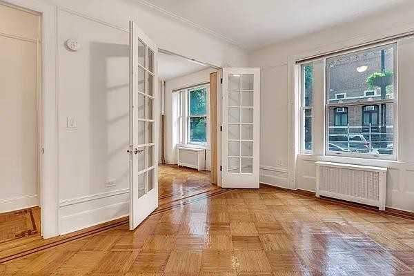 Montague St #1A - Photo 5 of 20