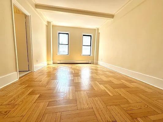 W 79th St #6A - Photo 4 of 13