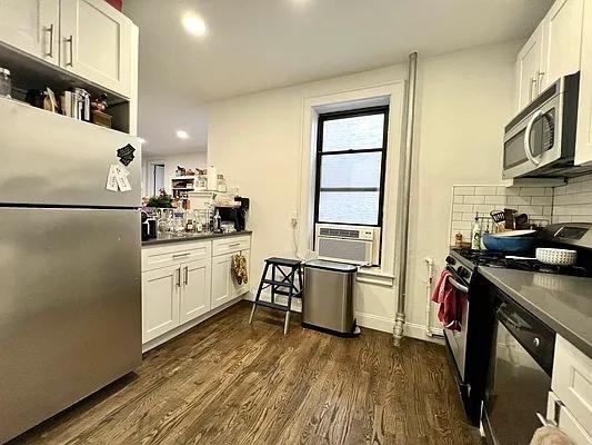 Joralemon St #2B - Photo 5 of 20