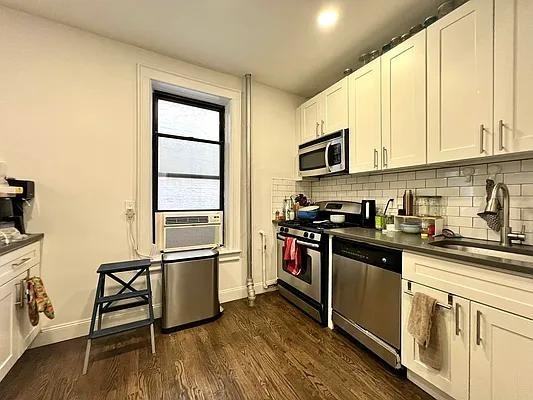 Joralemon St #2B - Photo 6 of 20