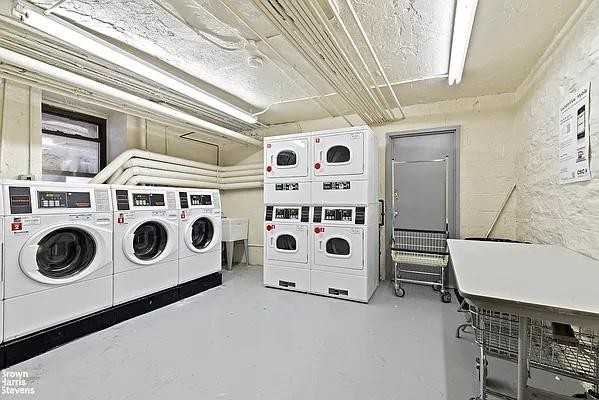 W 85th St #6A - Photo 7 of 20