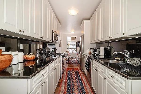 Riverside Dr #13A - Photo 7 of 20