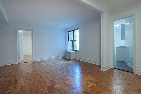 Riverside Dr #9L - Photo 2 of 20