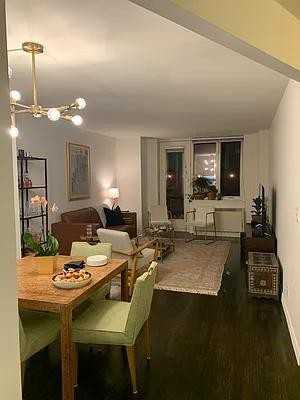 E 63rd St #2E - Photo 3 of 6