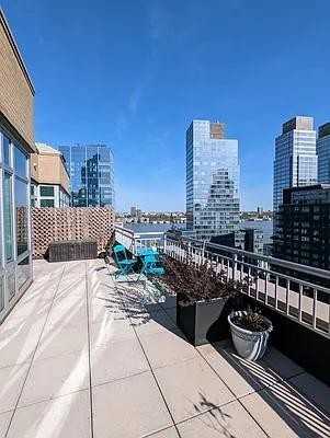 W End Ave #25B - Photo 2 of 20