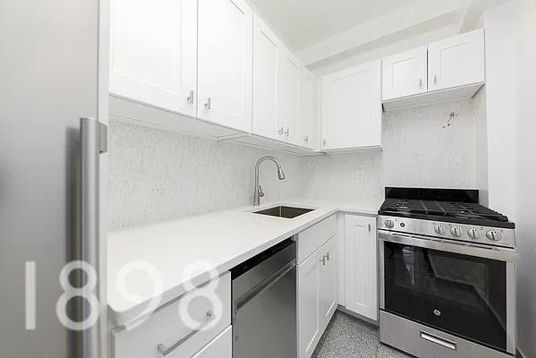 E 80th St #10G - Photo 4 of 20