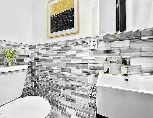 W 105th St #3F - Photo 7 of 20